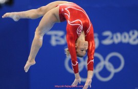 飞鲸体育直播-揭秘世俱杯官方球衣设计背后的文化元素